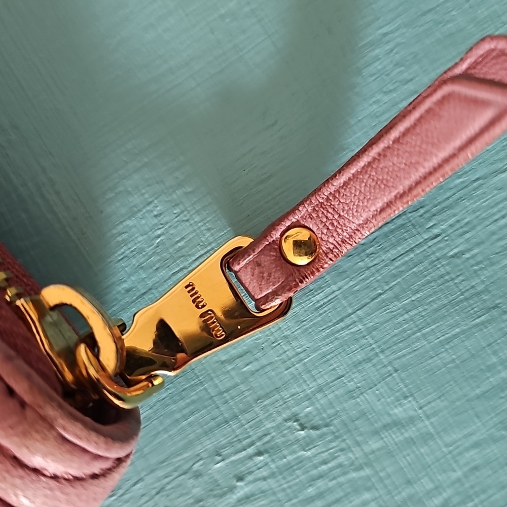 Miu Miu By Prada Women's Large Matelassé Nappa Leather Wallet - Picture 3 of 16